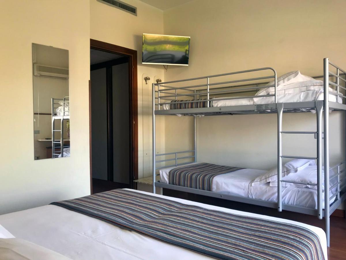 Hotel River Palace Terracina Ngoại thất bức ảnh