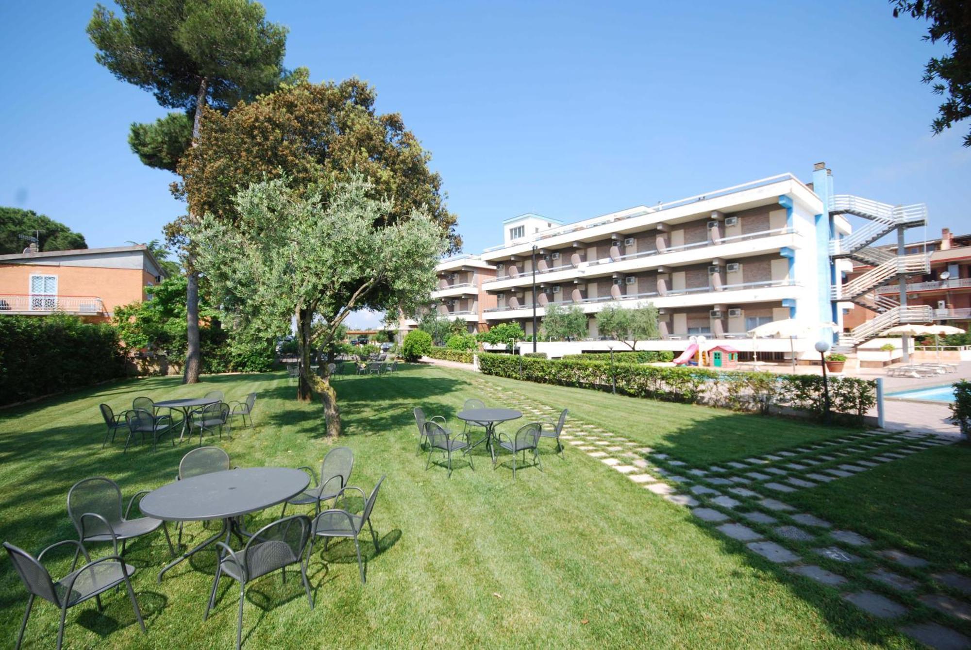Hotel River Palace Terracina Ngoại thất bức ảnh