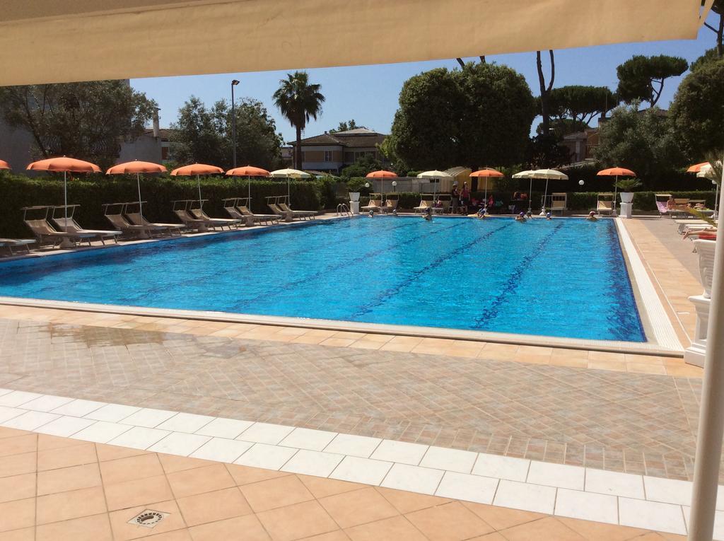 Hotel River Palace Terracina Ngoại thất bức ảnh