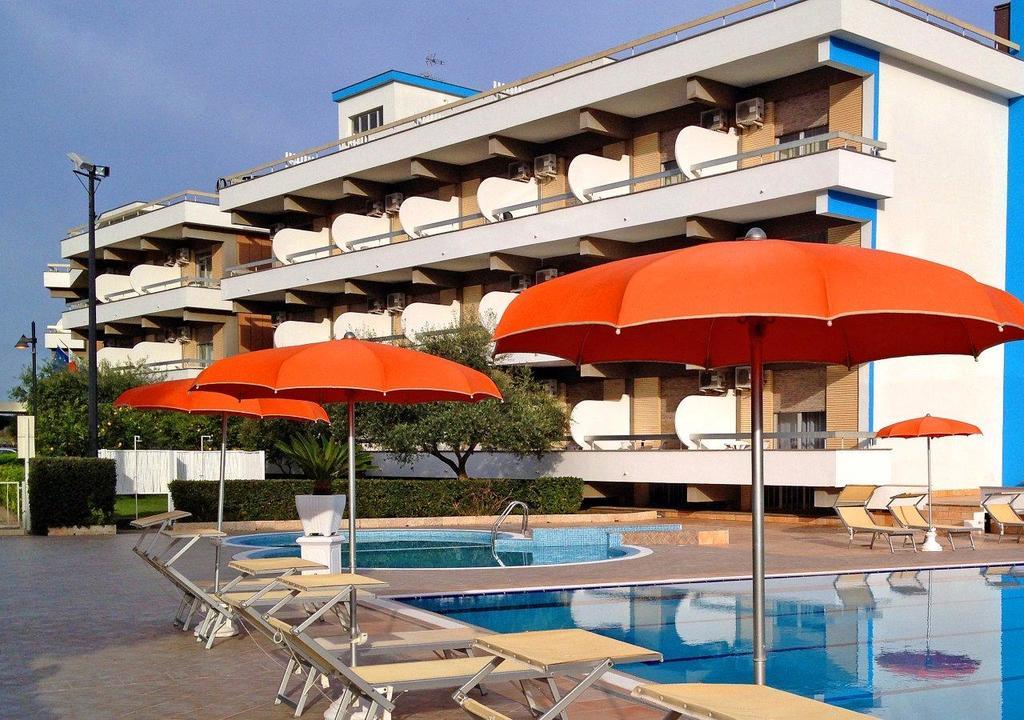 Hotel River Palace Terracina Ngoại thất bức ảnh